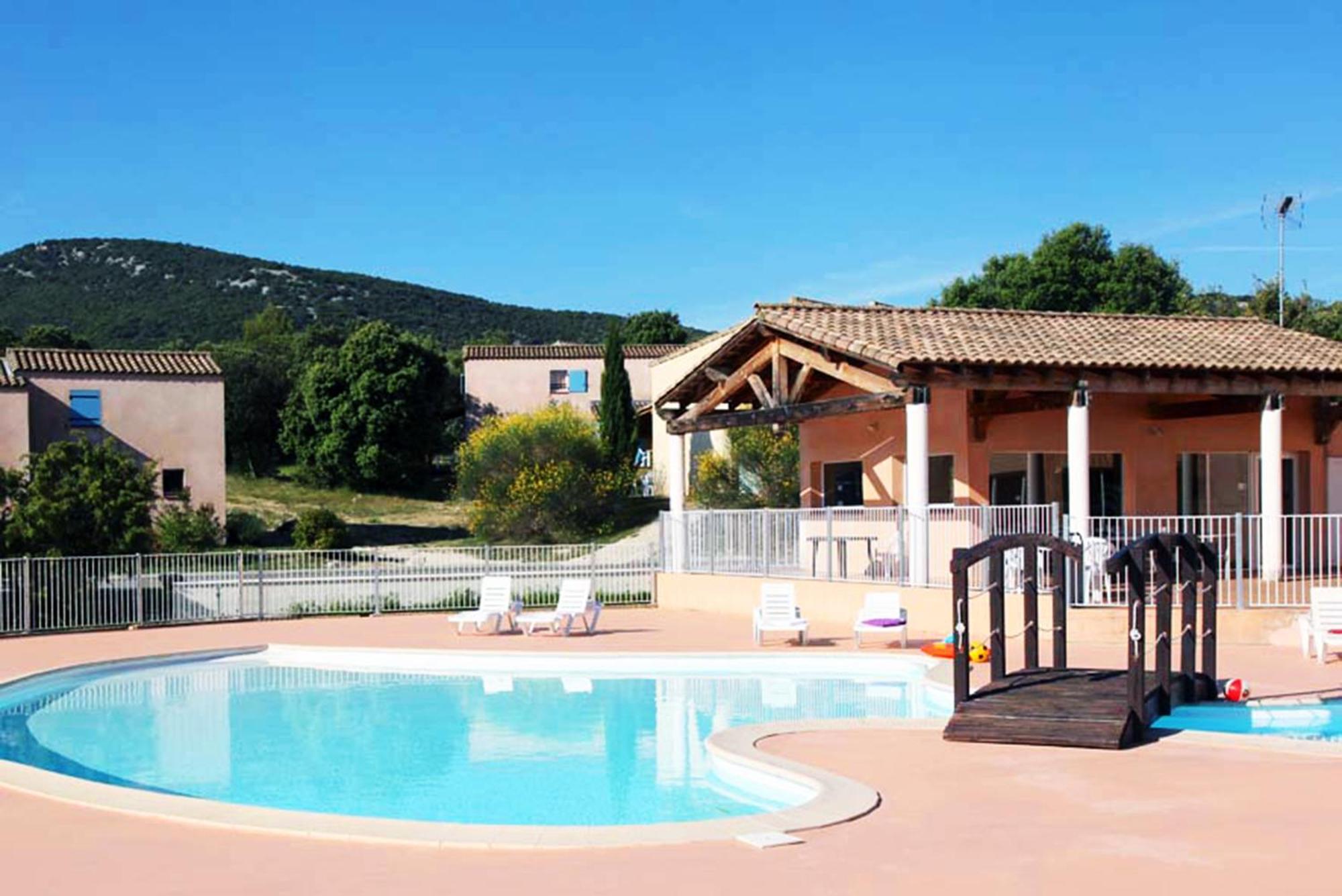 Résidence Néméa les Portes des Cévennes Sauve Esterno foto
